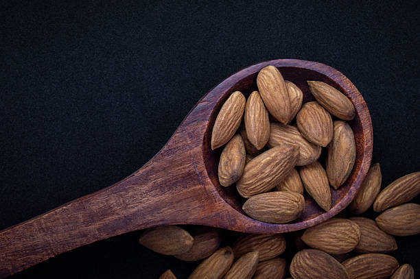 تصویر 4 از فروش استثنائی مغر بادام شاهرودی