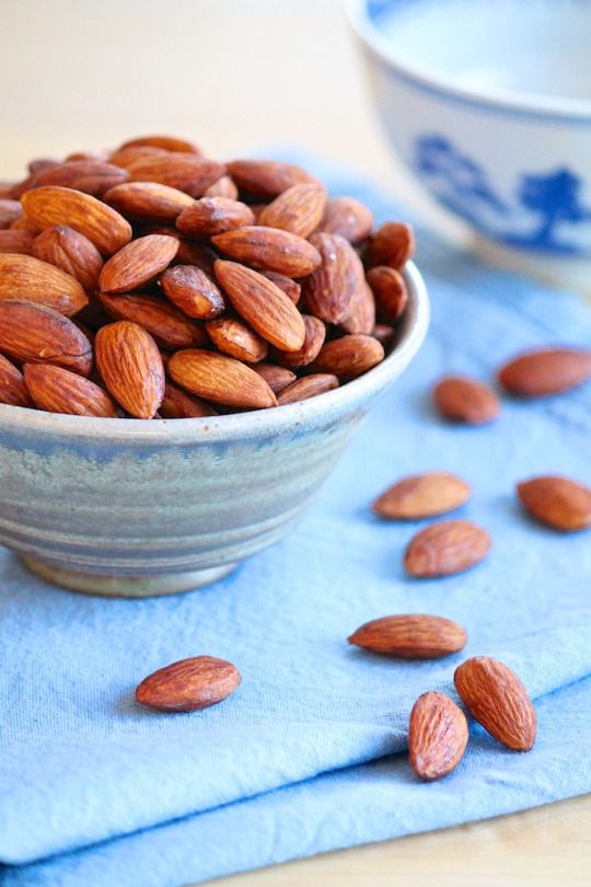 مغز بادام درختی + خرید ویژه