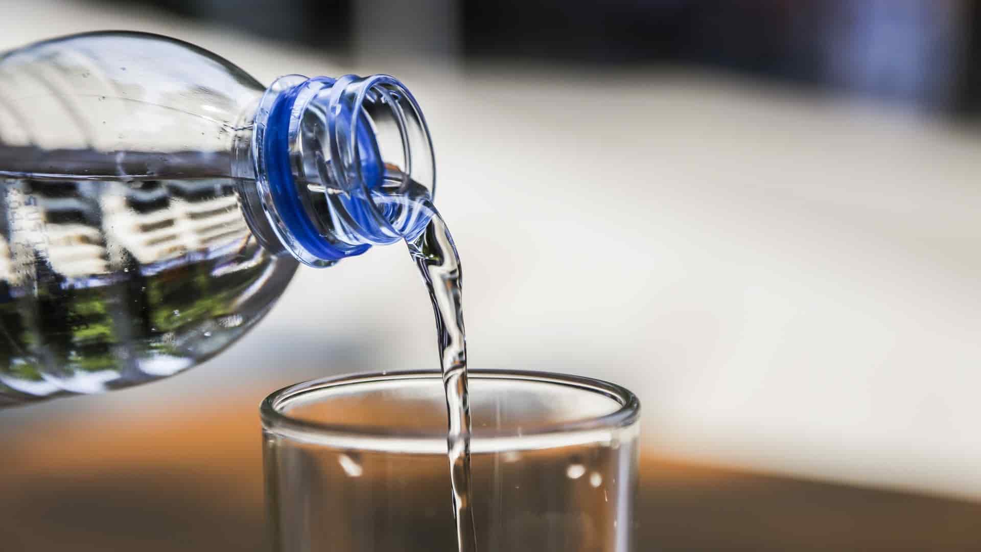 تصویر 2 از قیمت خرید آب معدنی بطری رنگی با فروش عمده