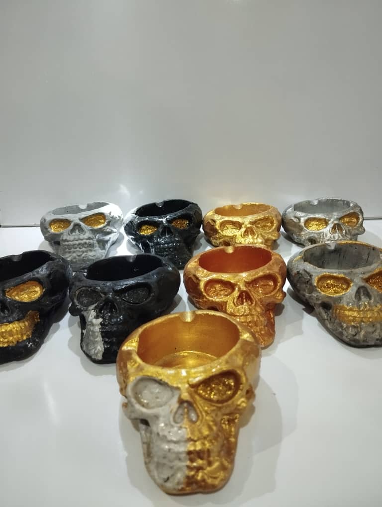 تصویر 1 از فروش جا سیگاری سنگ مصنوعی با طرح جمجمه