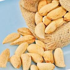 فروش بادام درختی سفید همدان + پوست نازک و مغز شیرین