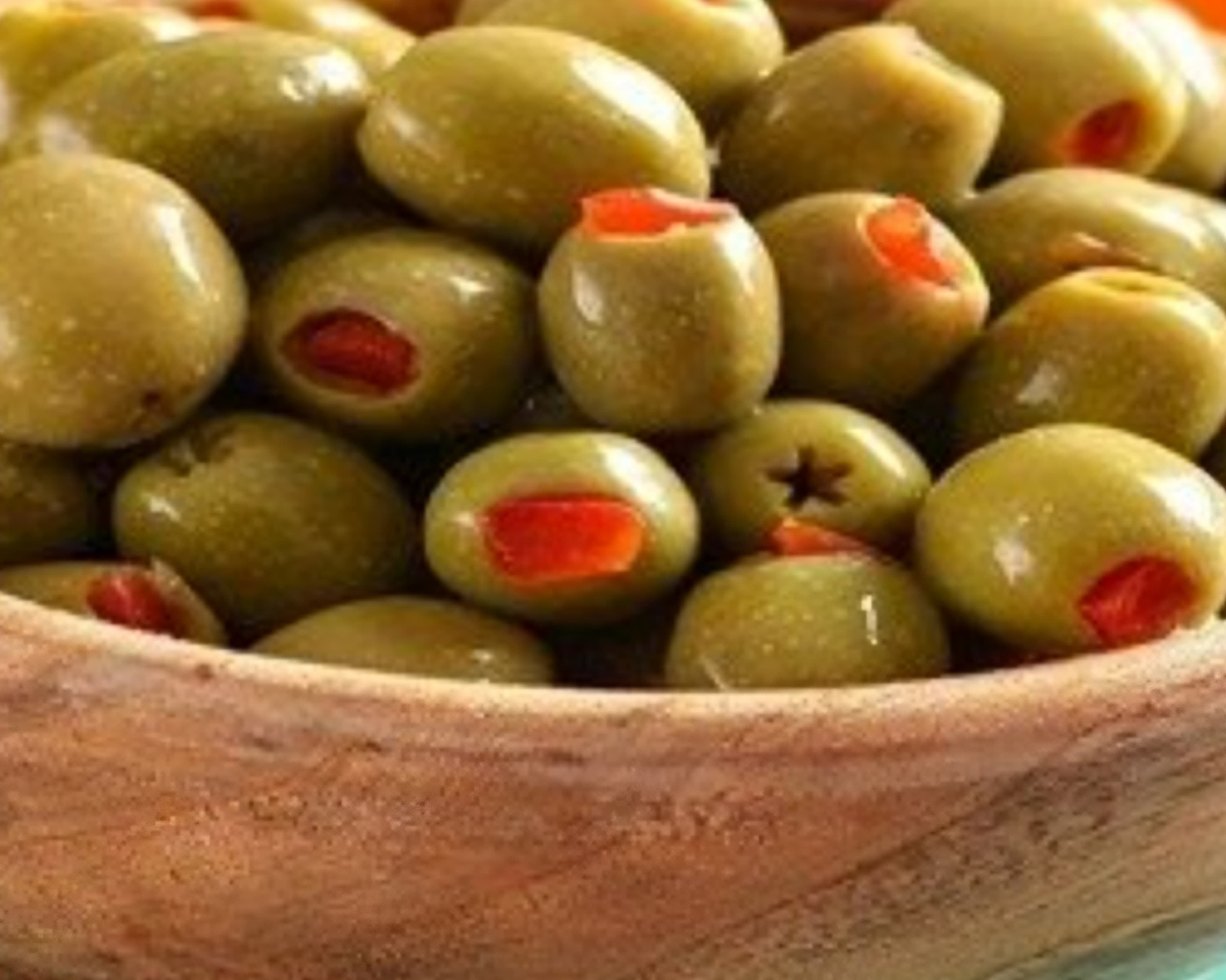 زيتون فلفلی ممتاز + قیمت فروش ویژه رستوران‌ ها