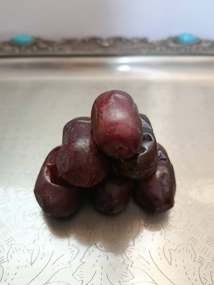 تصویر 1 از خرید بی‌ واسطه خرمای مضافتی جیرفت + قیمت روز