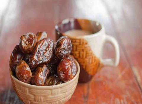 تصویر 4 از قیمت خرمای خاصویی + خرید باور نکردنی