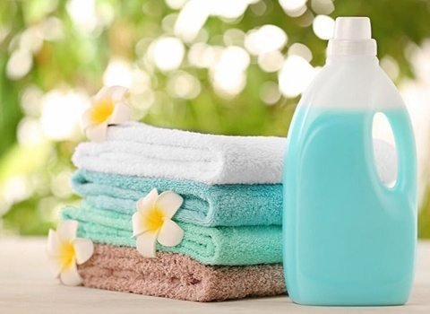 تصویر 1 از خرید مایع لباسشویی مناسب لباس روشن کودک + قیمت فروش استثنایی