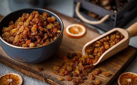 تصویر 2 از خرید و قیمت کشمش تیزابی ممتاز + فروش ویژه