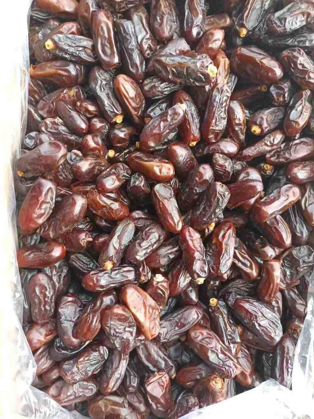 تصویر 1 از قیمت‌ خرید خرما ربی‌ روغن‌ زده لوکس + فروش عمده