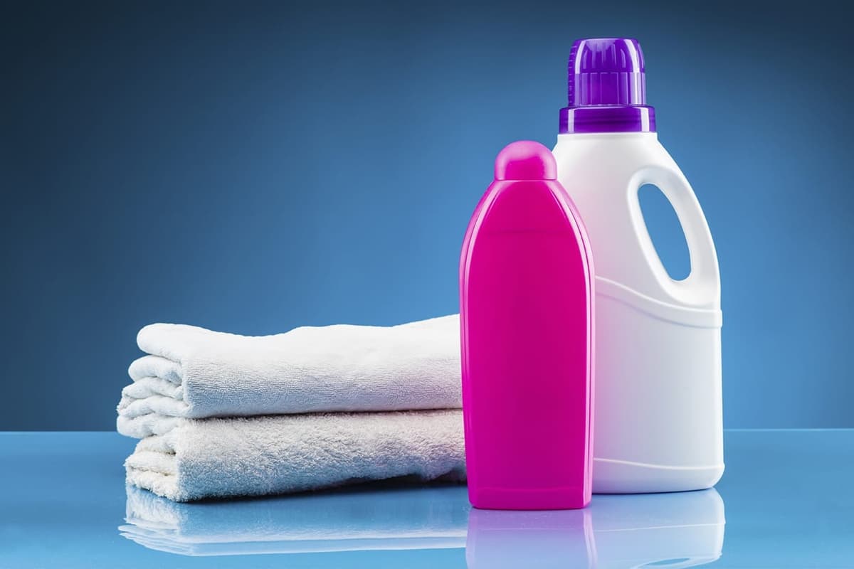 تصویر 4 از قیمت خرید مایع نرم کننده لباس دو لیتری + فروش ویژه