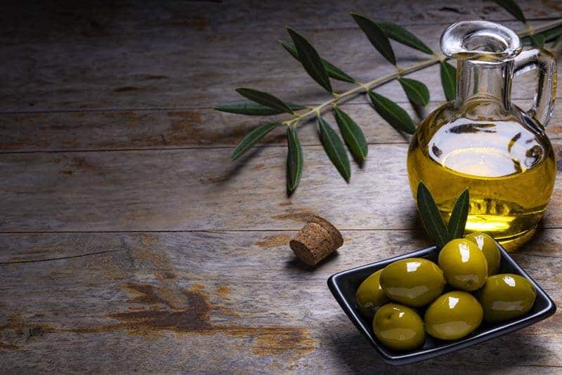 تصویر 1 از قیمت خرید روغن زیتون طبیعی با فروش عمده