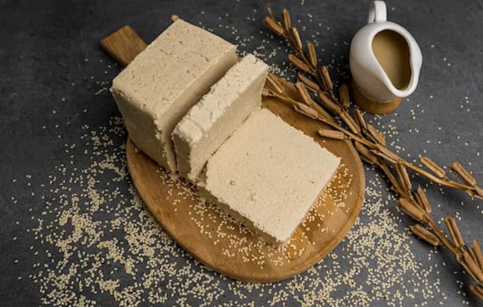 تصویر 1 از قیمت خرید حلوا ارده با شیره انگور ۴۰۰ گرم + فروش سریع
