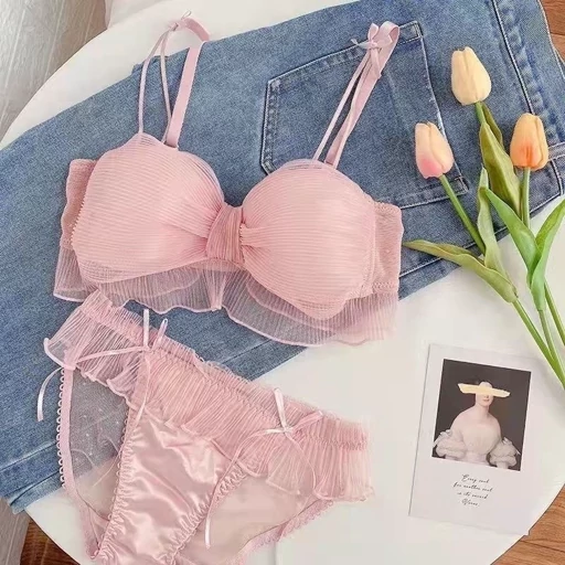 تصویر 2 از ست شورت و سوتین فانتزی عروس حریر طرح پاپیون و تور