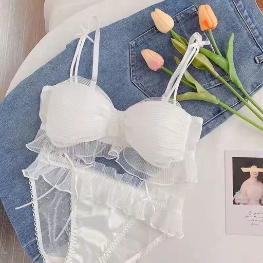 تصویر 3 از ست شورت و سوتین فانتزی عروس حریر طرح پاپیون و تور