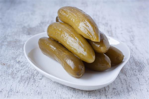 تصویر 3 از قیمت خیارشور ترد رستورانی + برند کامروز