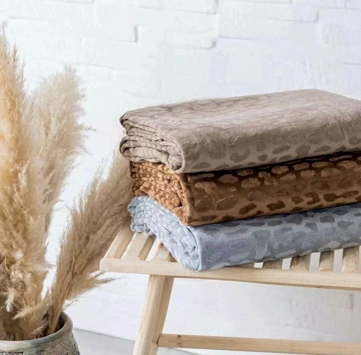 فروش پتو ژله‌ ای مجیک لطیف و بادوام مناسب فصول سرد