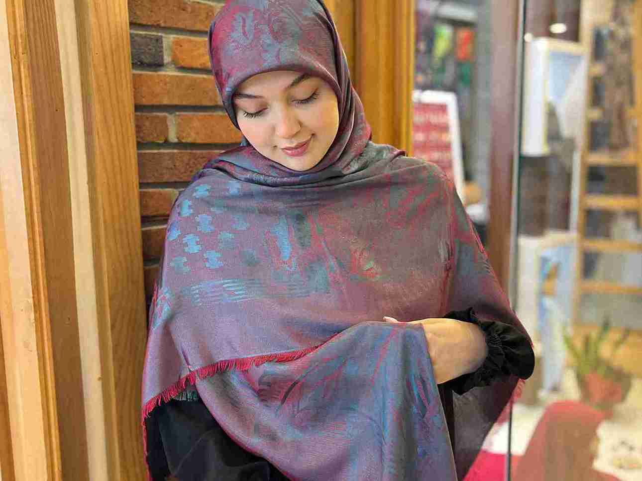 خرید عمده جدیدترین روسری نخ ابریشم لمه دار + شرایط ویژه