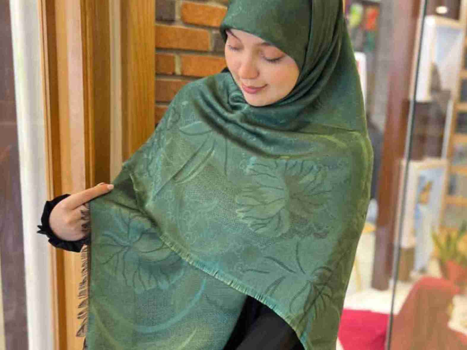 تصویر 5 از خرید و قیمت روسری نخ ابریشم ژاکارد + فروش عمده