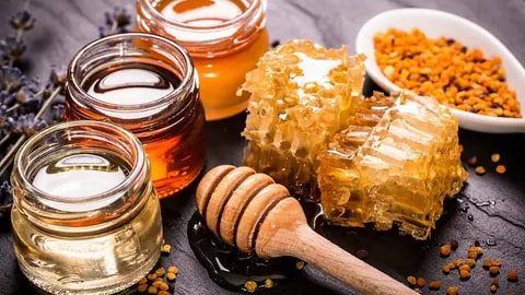 تصویر 3 از قیمت عسل اقاقیا خراسان و خرید باور نکردنی