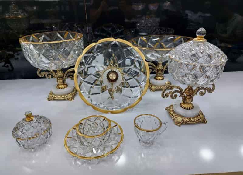 تصویر 3 از خرید و قیمت ظروف پذیرایی کریستال دور طلایی + فروش عمده