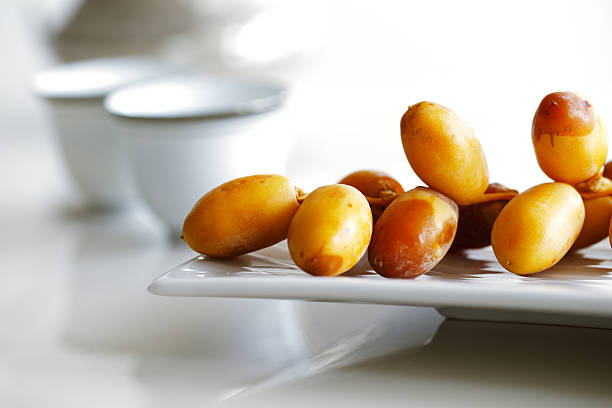 فروش خرما زاهدی ممتاز  اصل + قیمت خرید به صرفه