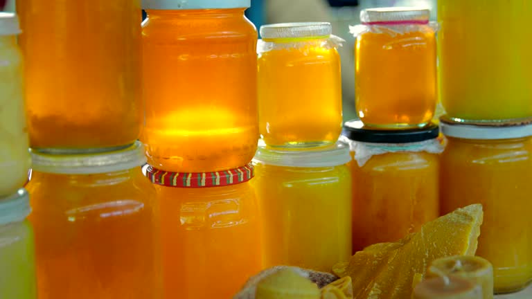 تصویر 5 از خرید عسل لرستان درجه یک + قیمت فروش استثنایی