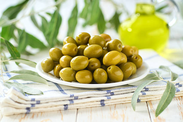 خرید و فروش زیتون شور بدون هسته با شرایط فوق العاده