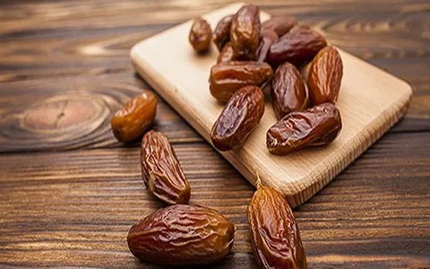 تصویر 1 از قیمت خرید خرمای قهوه ای مضافتی + فروش ویژه