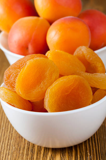 تصویر 2 از قیمت خرید زردالو خشک افتابی + فروش ویژه