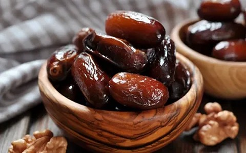 تصویر 2 از قیمت خرید خرما پیارم اعلا در شیراز