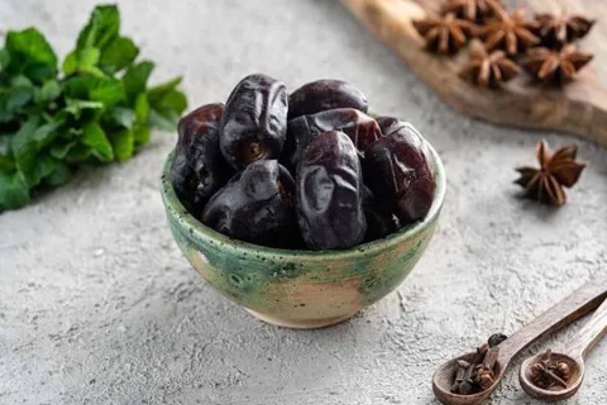 خرید خرما مضافتی باغداران جیرفت + قیمت روز