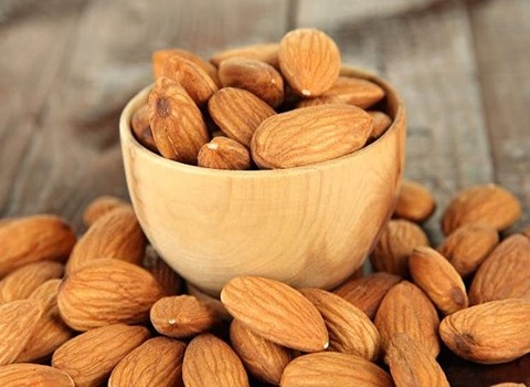 خرید بادام مامایی درشت صادراتی + قیمت عمده