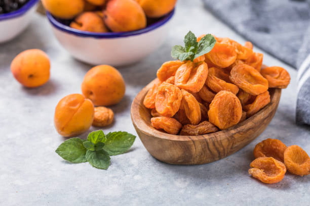 خرید قیسی خشک با هسته + قیمت فروش استثنایی