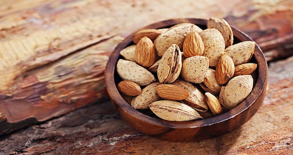 قیمت بادام مامایی پوست کاغذی + فروش ویژه