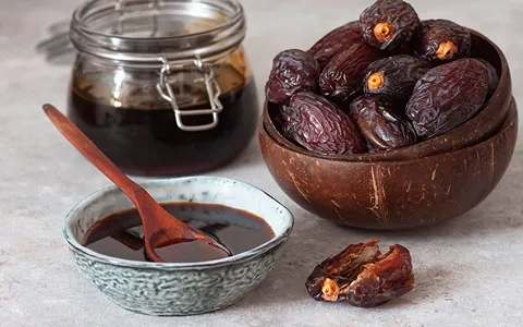 تصویر 1 از قیمت شیره خرما مخصوص با کیفیت ارزان + خرید عمده