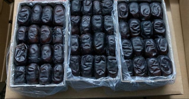 تصویر 4 از قیمت خرید خرما مضافتی مروارید سیاه + فروش ویژه