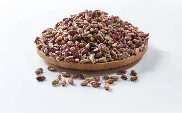پسته اکبری درجه یک شور و خوشمزه