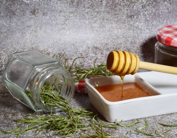تصویر 4 از قیمت خرید عسل شوید + فروش ویژه