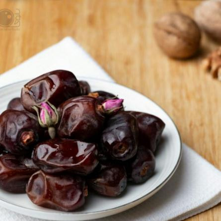 تصویر 2 از خرید خرما مضافتی عمده + قیمت عالی باکیفیت