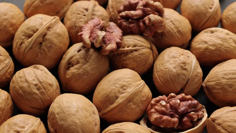 تصویر 5 از خرید گردو تازه امسال + قیمت فروش استثنایی