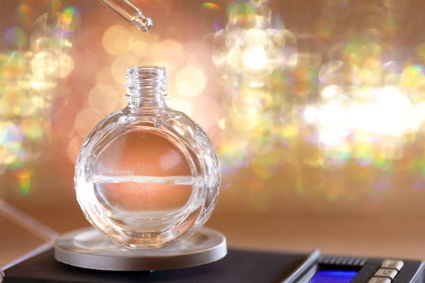 تصویر 3 از قیمت خرید اسانس عطر مگاماره + فروش ویژه