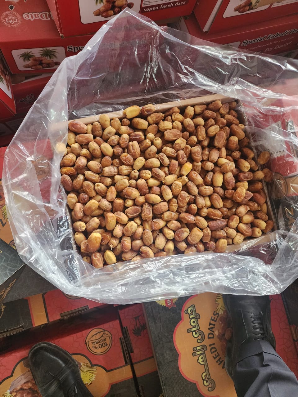 تصویر 2 از قیمت خرما زاهدی قصب بوشهر بهترین کیفیت داخلی صادراتی