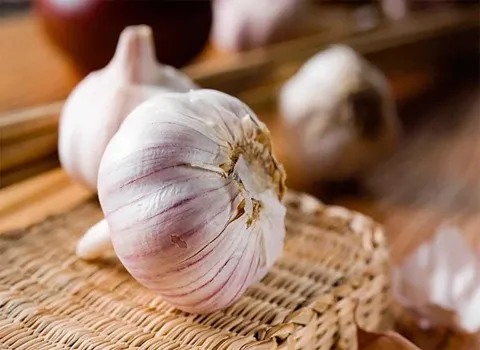 تصویر 2 از قیمت سیر همدان درجه یک + خرید باور نکردنی