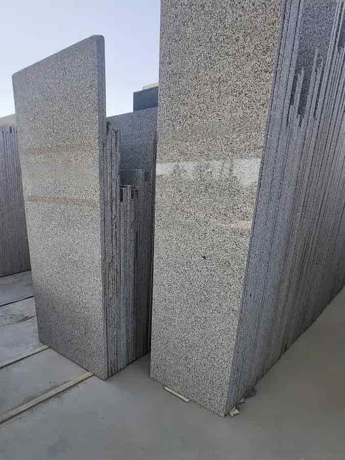 سنگ گرانیت دانه اناری بیرجند قابل استفاده در محوطه سازی