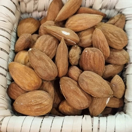 تصویر 1 از مغز بادام درختی فوق العاده ایرانی