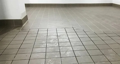 سرامیک کف ضد لغزش مقاوم مسیر های پر تردد