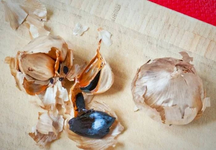 سیر سیاه پاکتی تخمیری آماده مصرف با کیفیت بالا