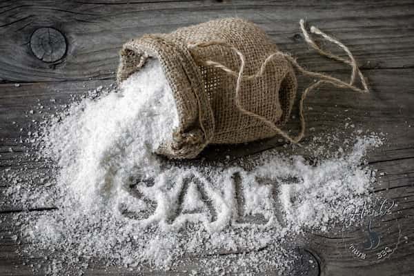 نمک ید دار اصل با بسته‌ بندی استاندارد و بهداشتی