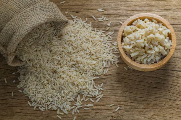 تصویر 3 از بررسی ارزش غذایی و طعم منحصر به فرد برنج عنبر بو