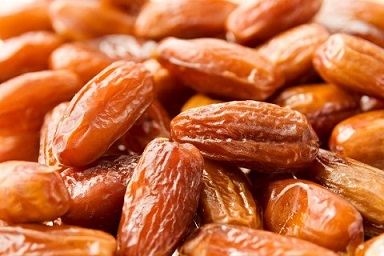 تصویر 4 از خرما مضافتی قهوه ای با کیفیتی باور نکردنی و بافتی فوق العاده