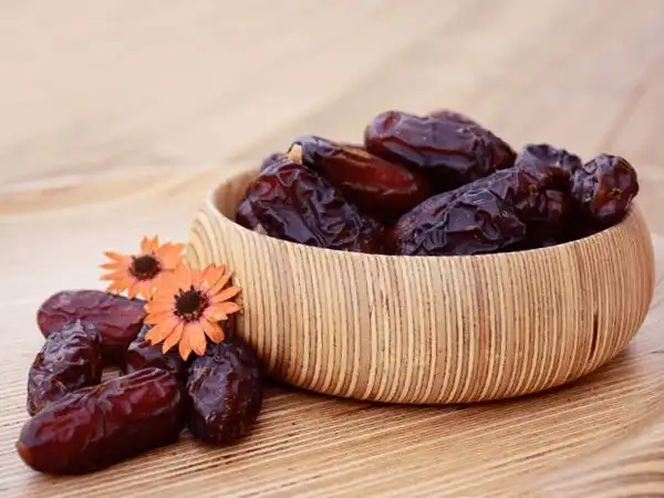 خرما خشک مضافتی طعمی اصیل و ماندگار