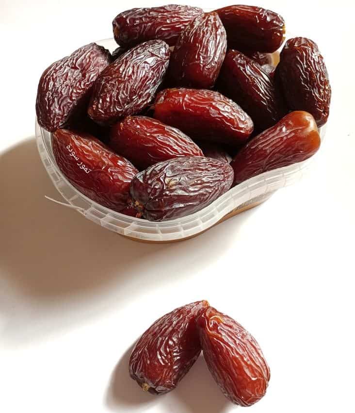 تصویر 4 از خرما پیارم تازه و شیرین بسته‌ بندی ویژه